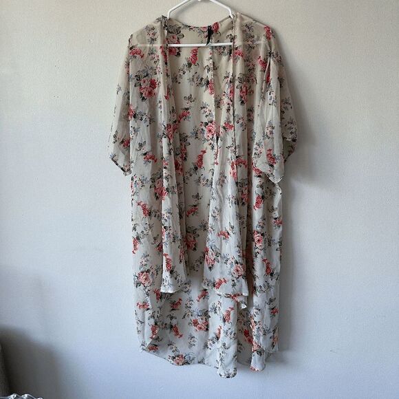 Floral OSFA Lightweight Kimono - Picture 1 of 4